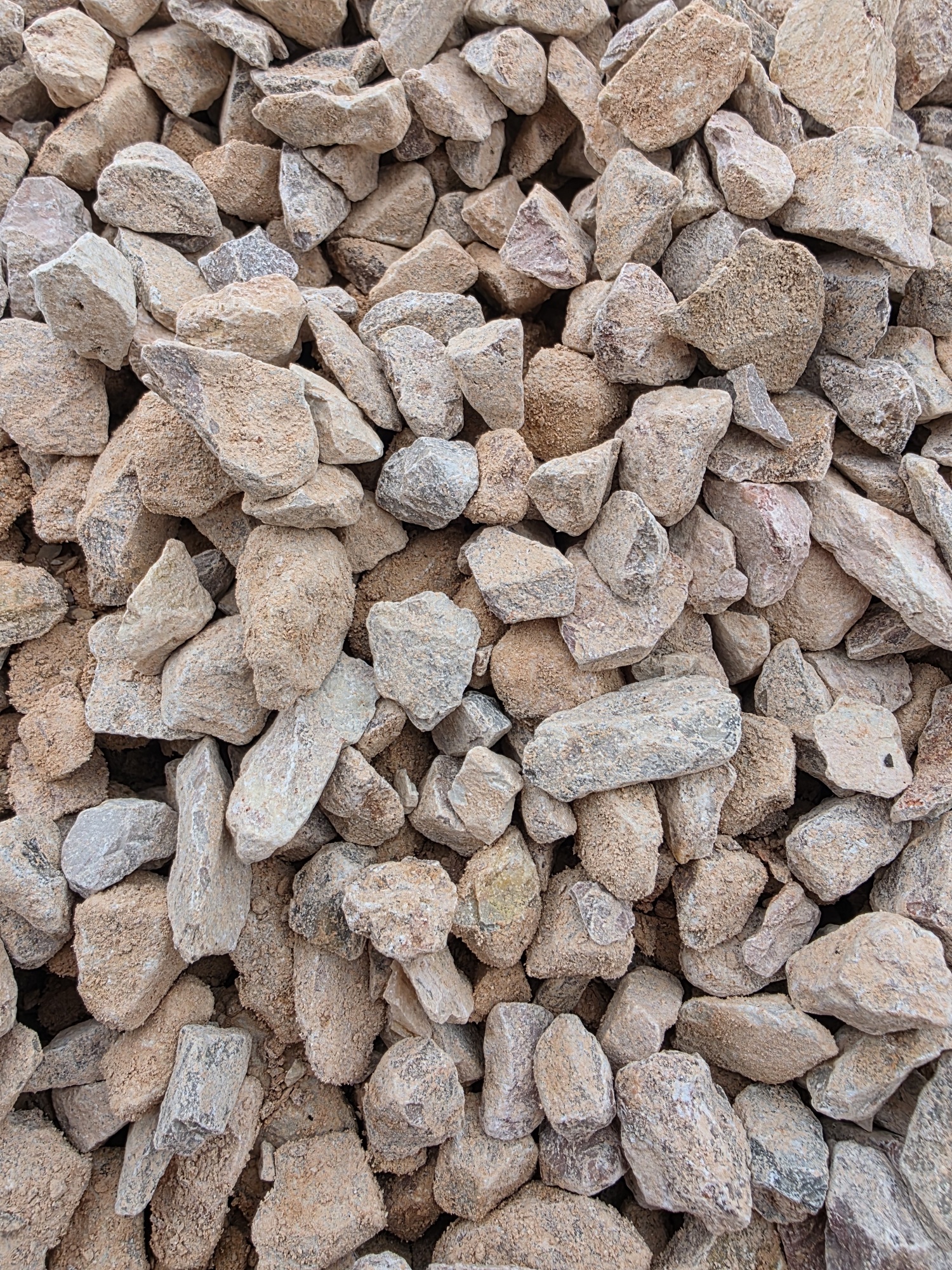 20mm Devon Pink Chippings - Image 2